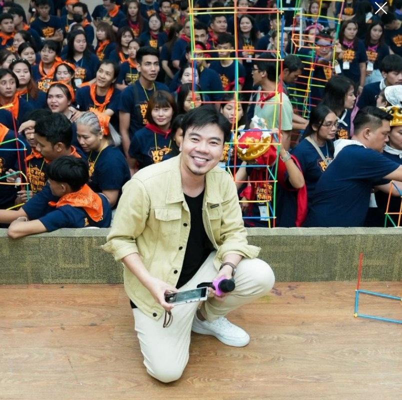 รูปผู้เขียน อาจารย์โอห์ม